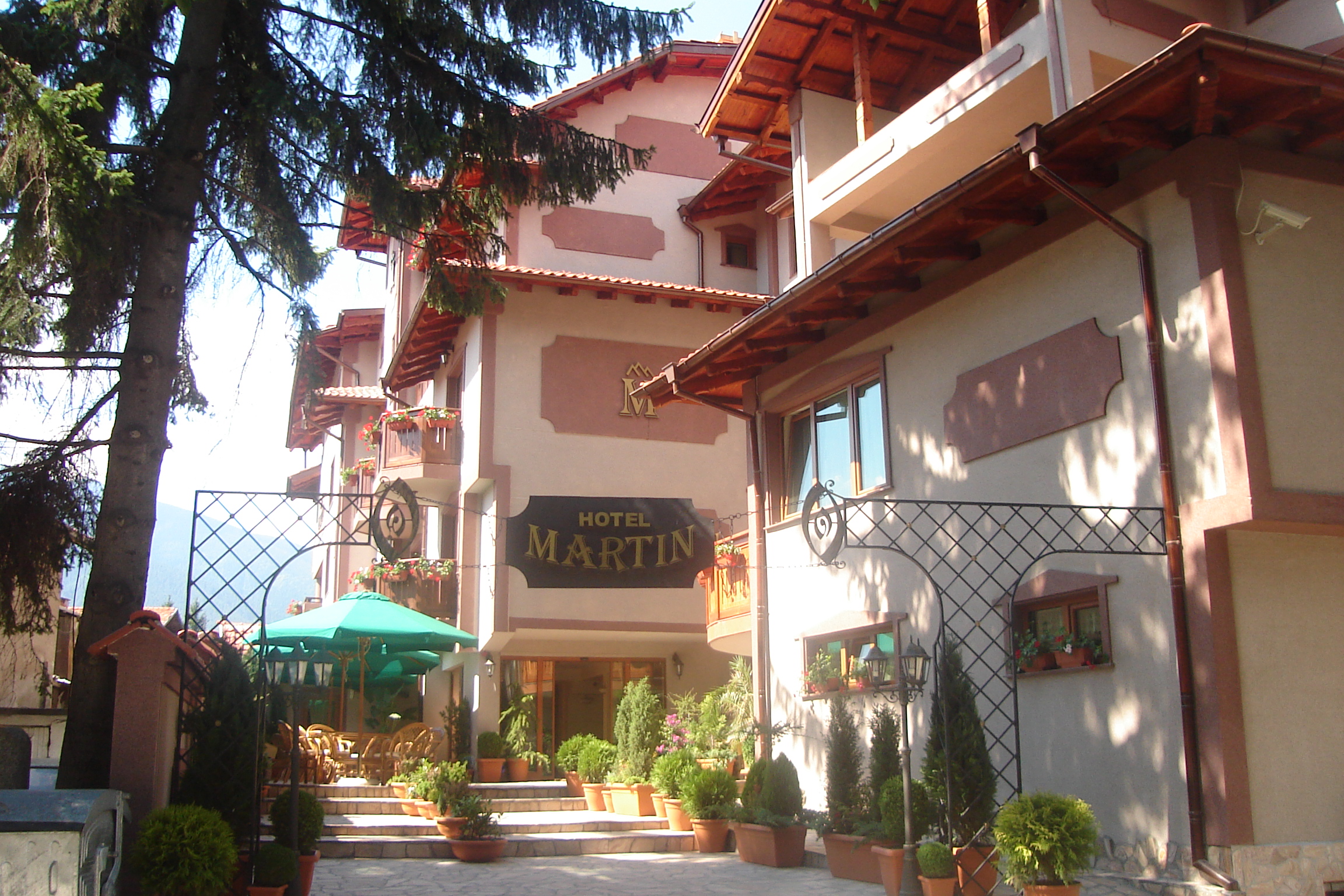 Club Hotel Martin-Letnji izgled.jpg