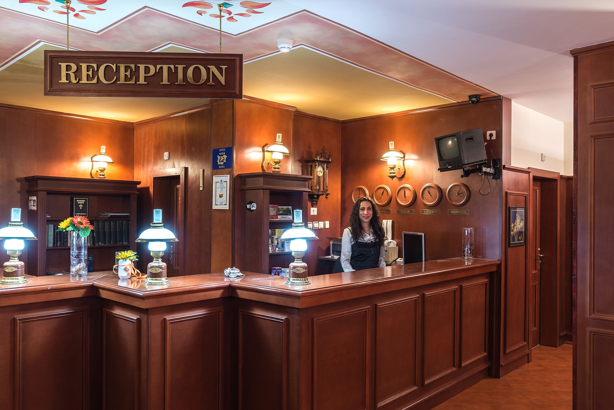 Hotel Elina-Recepcija.jpg