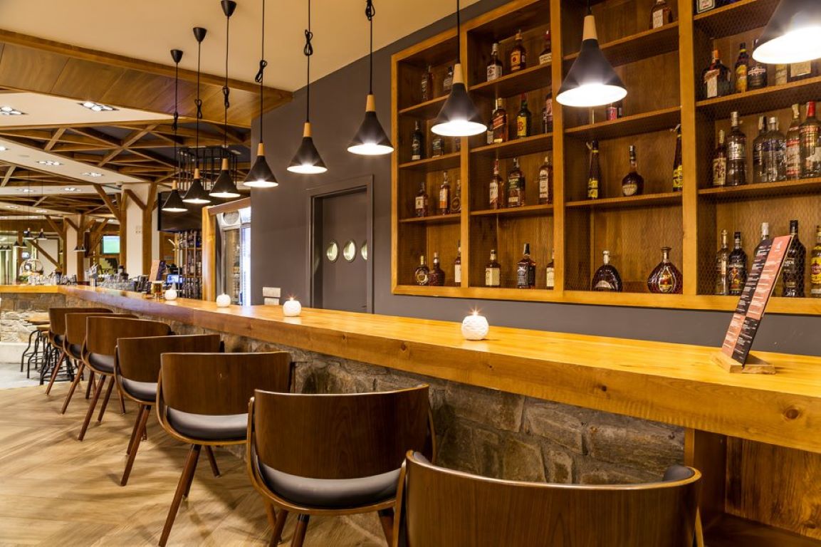 Rila Borovets-Lobby bar.jpg