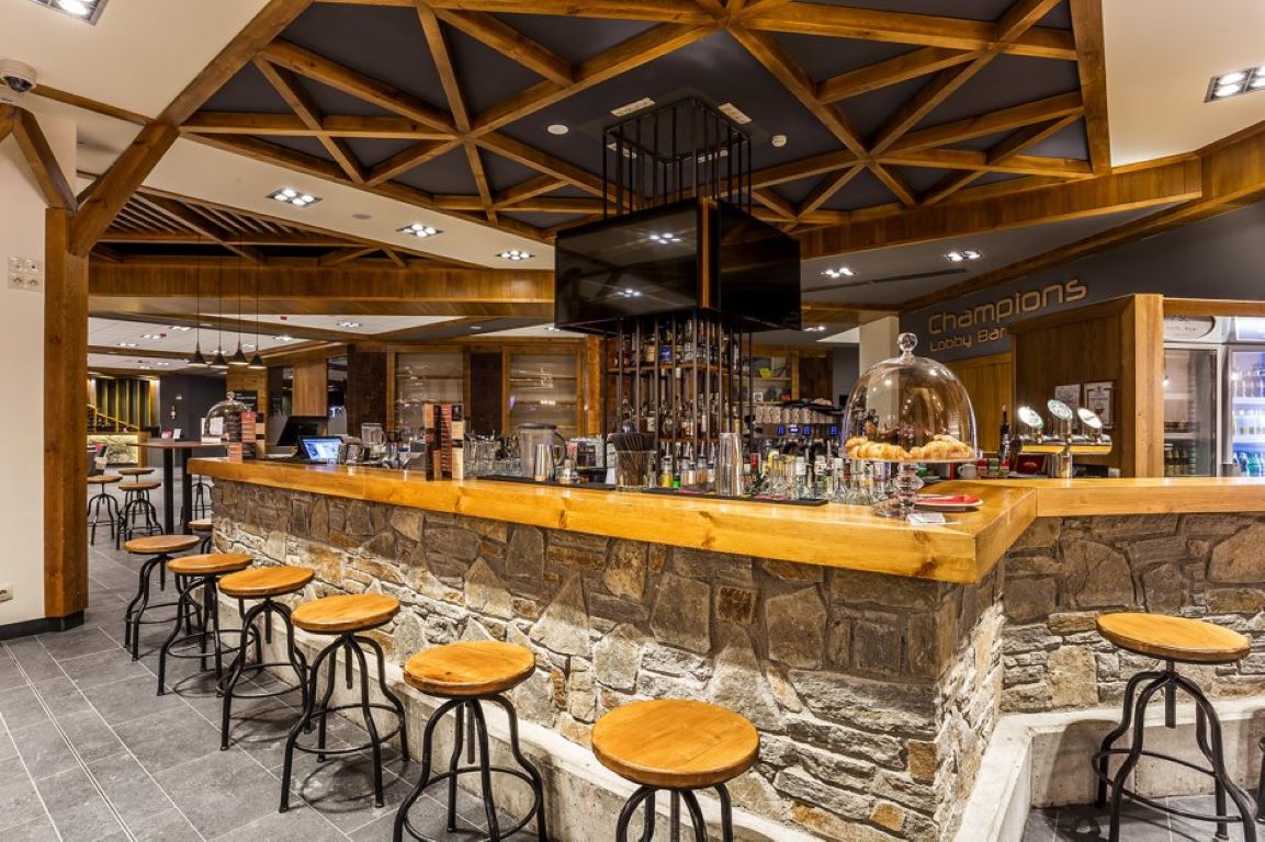 Rila Hotel-Champions lobby bar.jpg