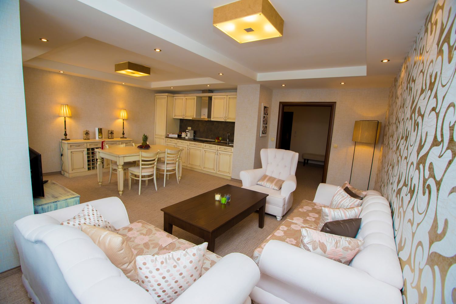 Regnum Apart Hotel & Spa-King suite.jpg