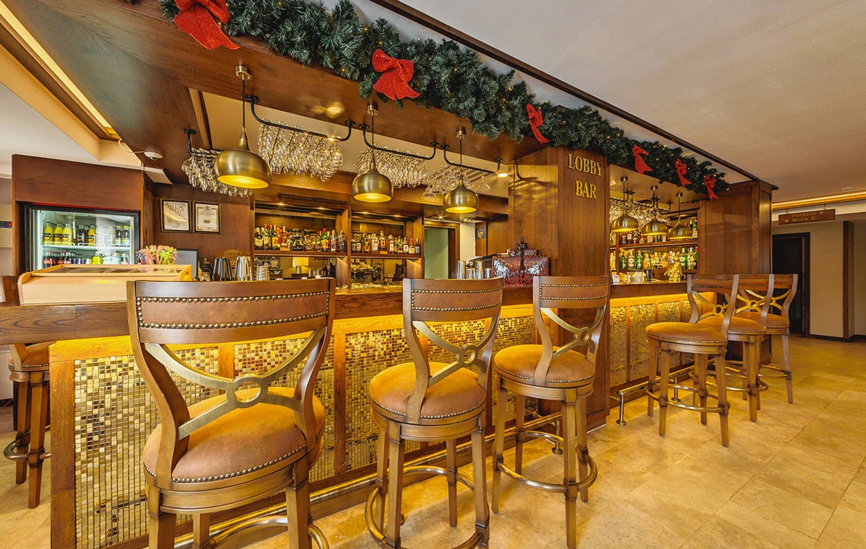 Regnum Apart Hotel & Spa-Lobby bar.jpg