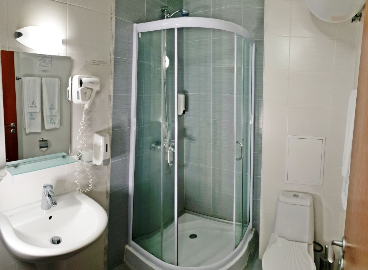 Belvedere Holiday Club - two bedroom apartment - kupatilo.jpg