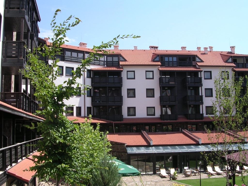 Casa Karina - izgled spolja iz drugog ugla.jpg
