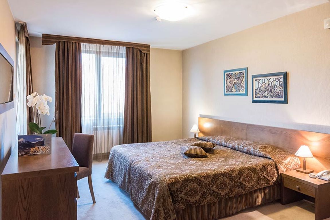 Evelina Palace-Apartman.jpg
