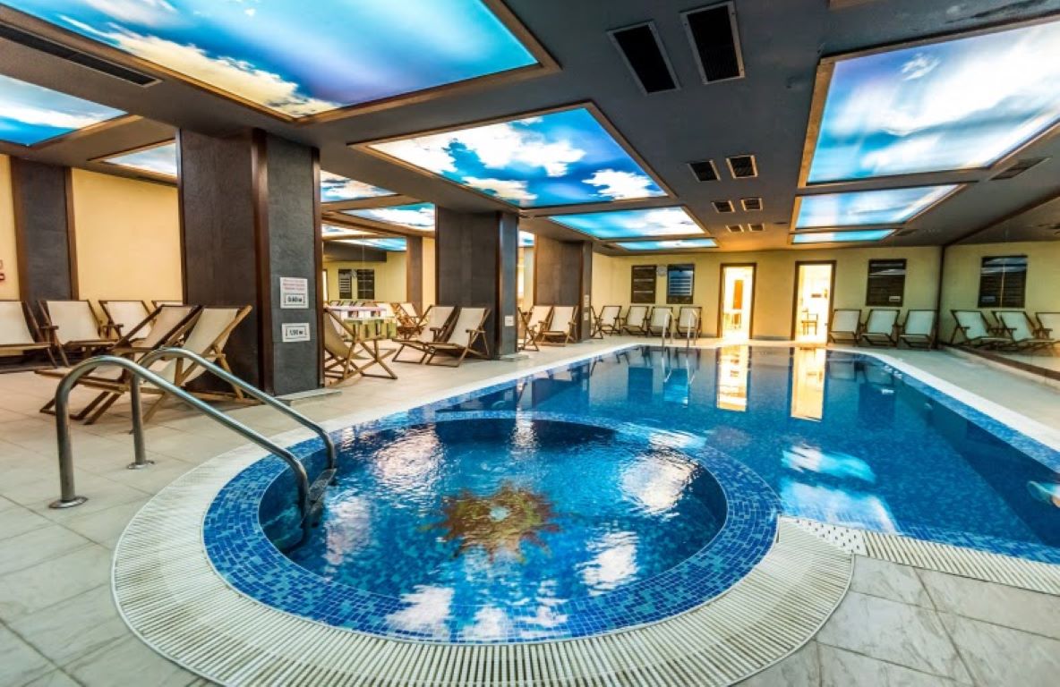 Hotel Gardenia-Unutrasnji bazen.jpg