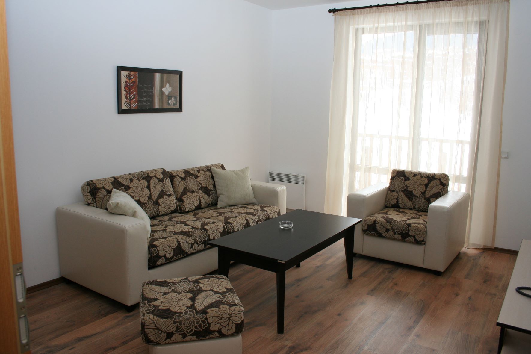 Grand Royal Apartments & Spa -one bedroom apartment - deo za sedenje.JPG