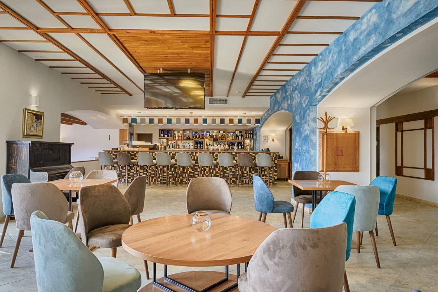 Hotel Katarino Spa-Lobby bar.jpg