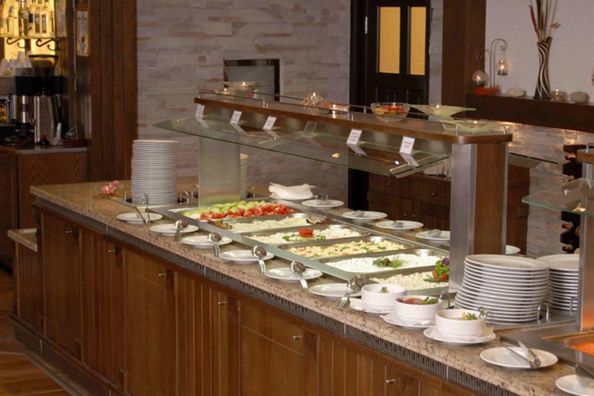 Hotel Lion Bansko - glavni restoran - buffet.jpg