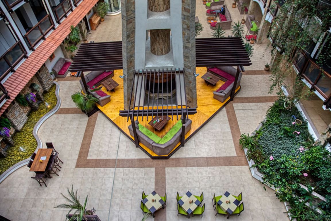 Hotel MPM Guinness Bansko-Lobby.jpg