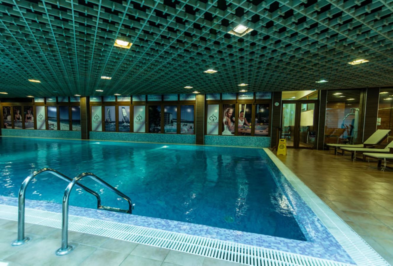 Platinum-Hotel-&-Casino---zatvoreni-bazen.jpg