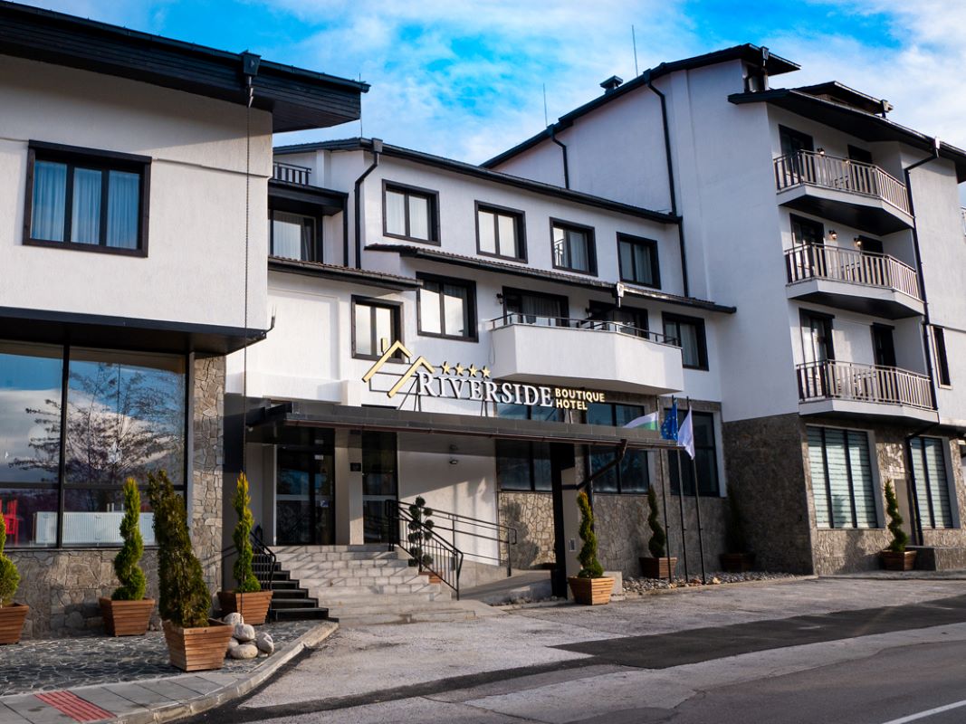 Hotel Riverside - ulaz u hotel Riverside.jpg