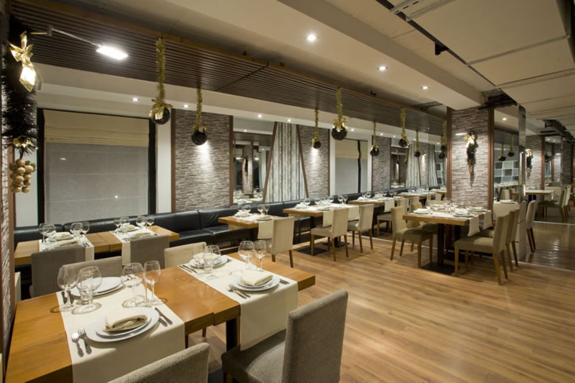 Hotel Riverside-Restoran.jpg