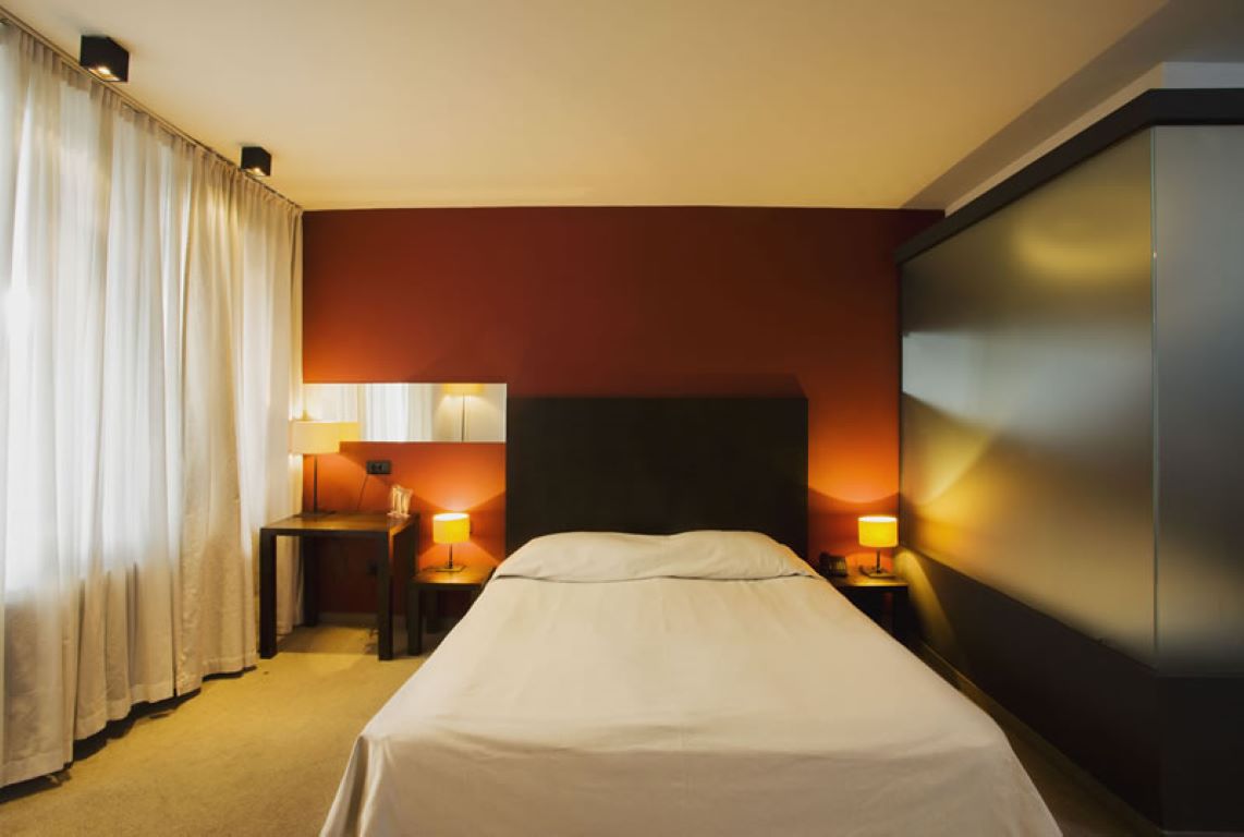 Riverside Hotel-Standard small room.jpg