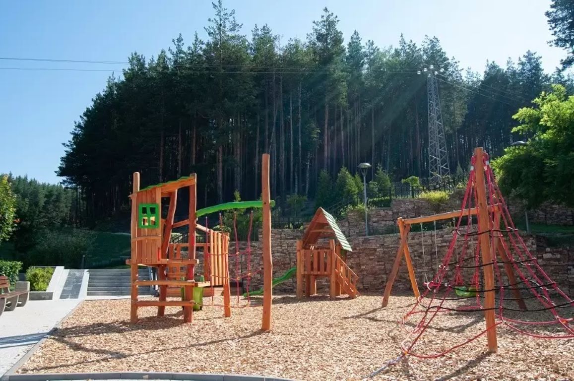 Hotel Ruskovets Resort-Igraliste.jpg