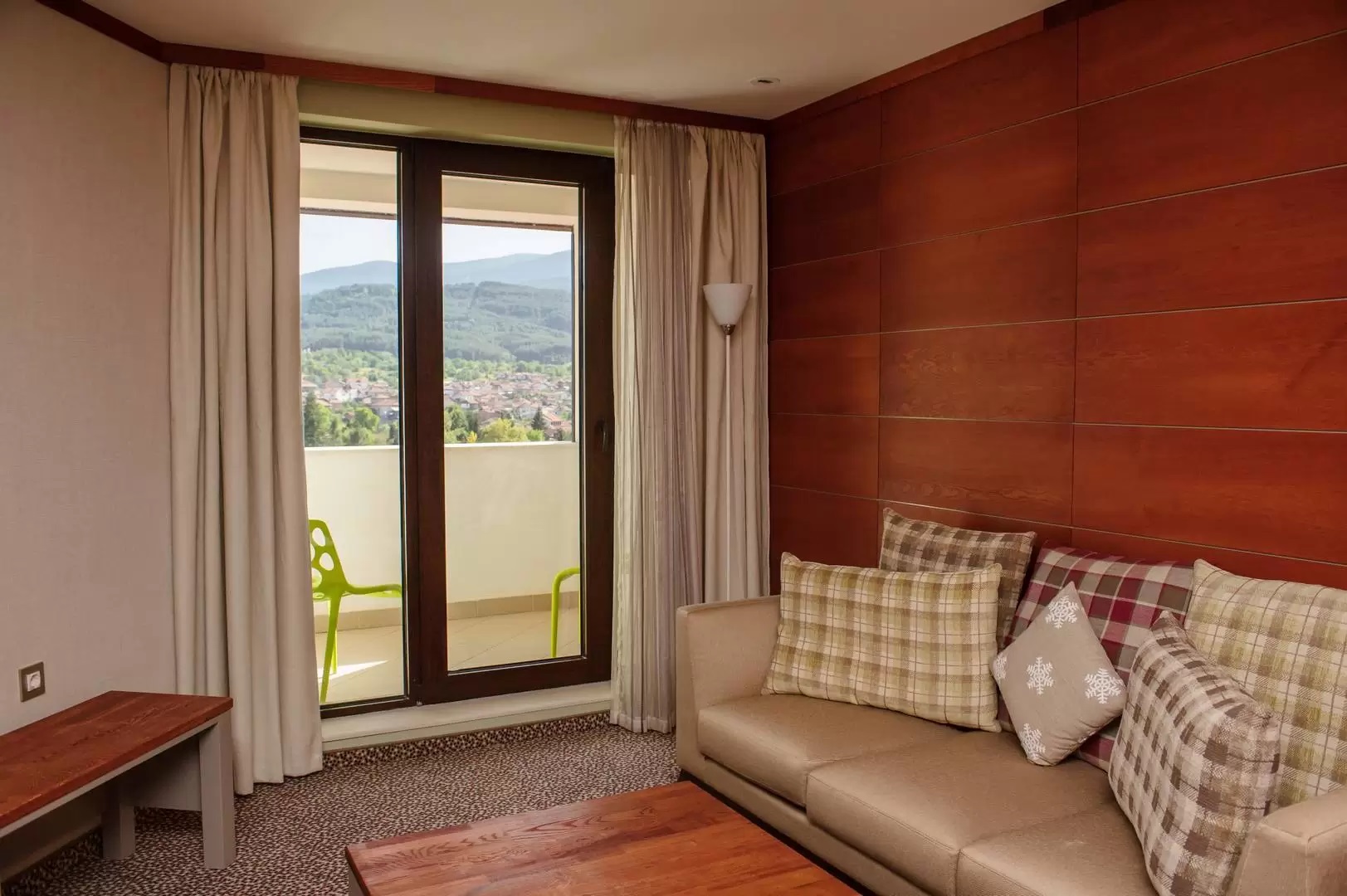 Hotel Ruskovets Resort-Junior apartment.jpg