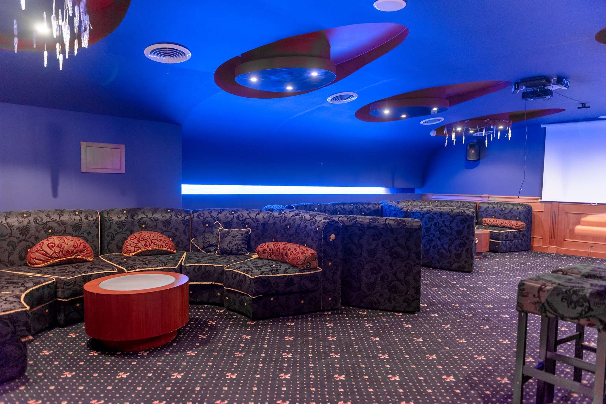 Festa Winter Palace Hotel-Nocni klub.jpg