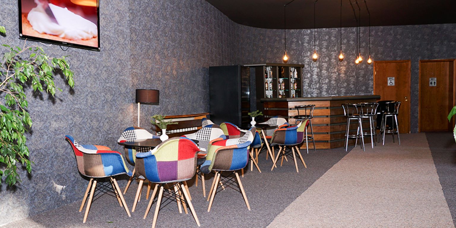 Bor Borovets-Lobby bar.jpg