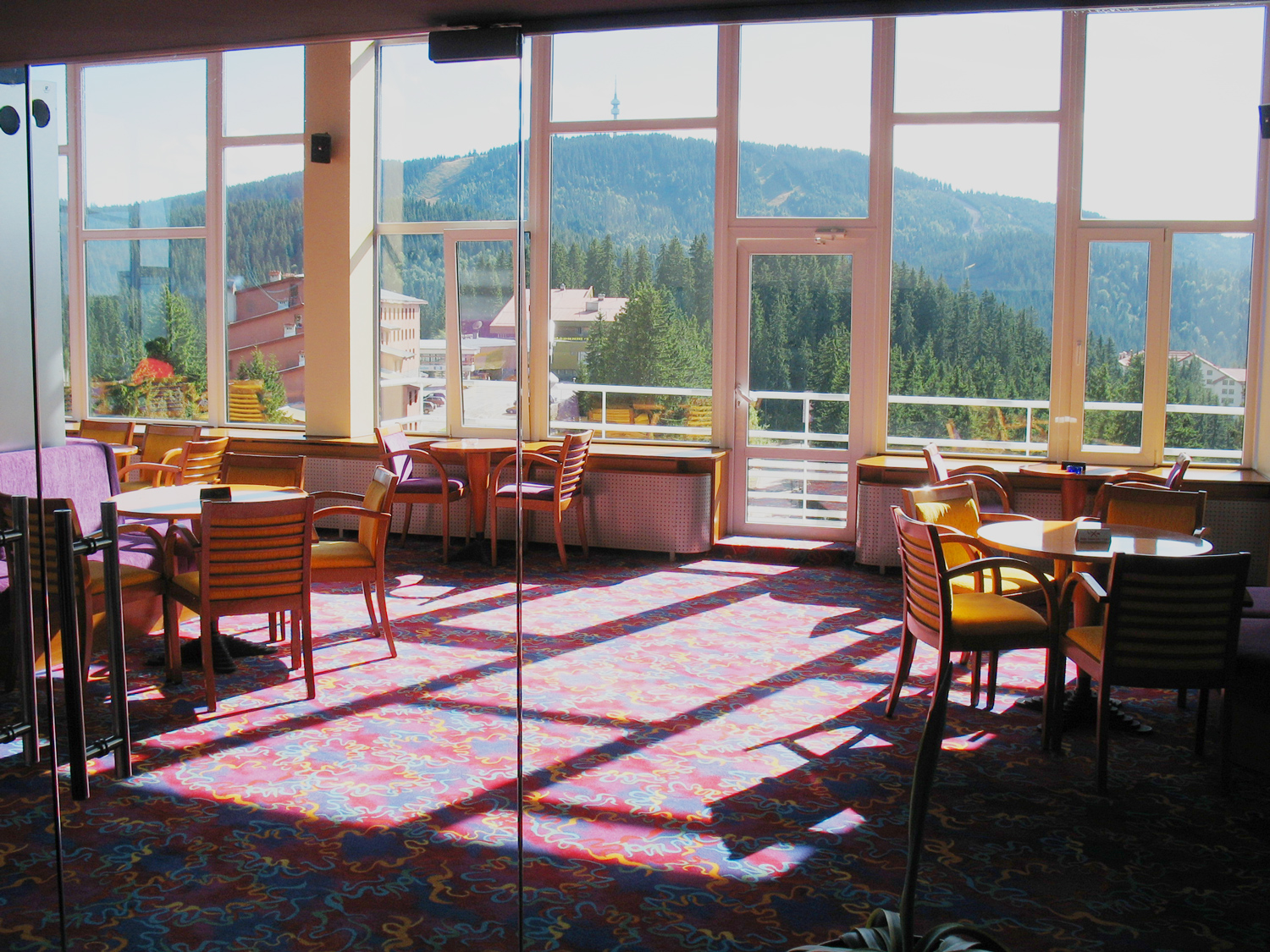 Murgavets Hotel-Kafe haus.jpg