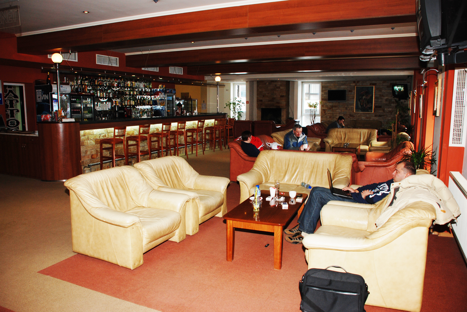Murgavets Hotel Pamporovo-Lobby.jpg