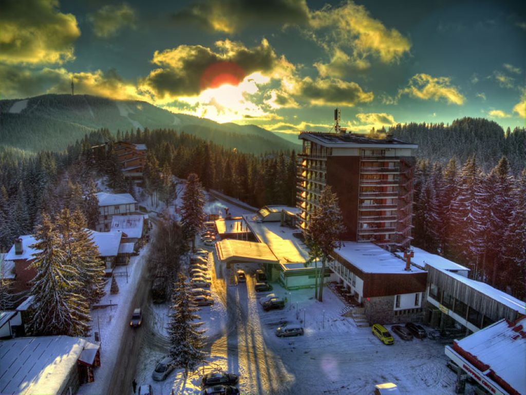 Murgavets Hotel-Panorama.jpg