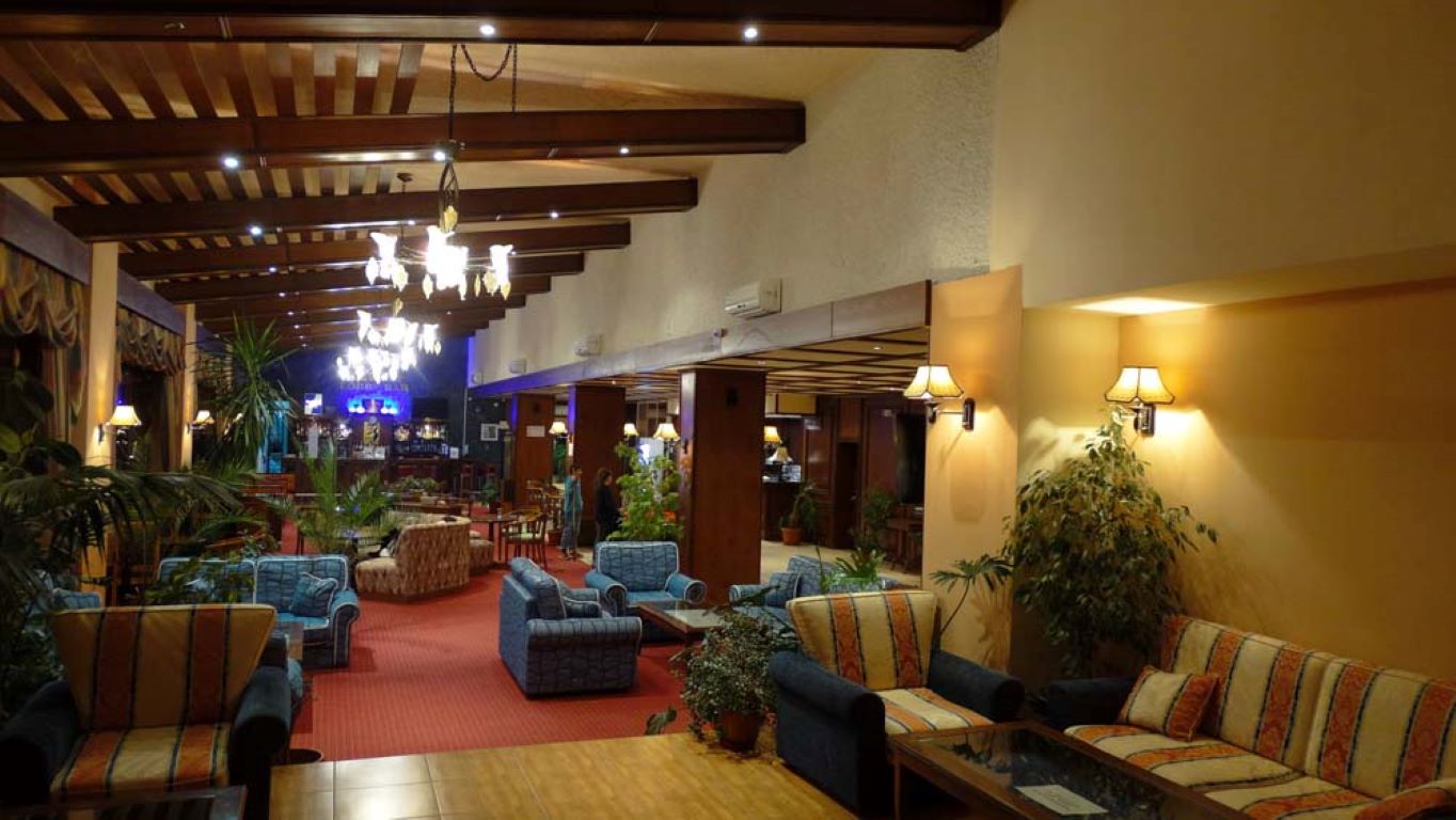 Hotel Prespa-Lobby.jpg