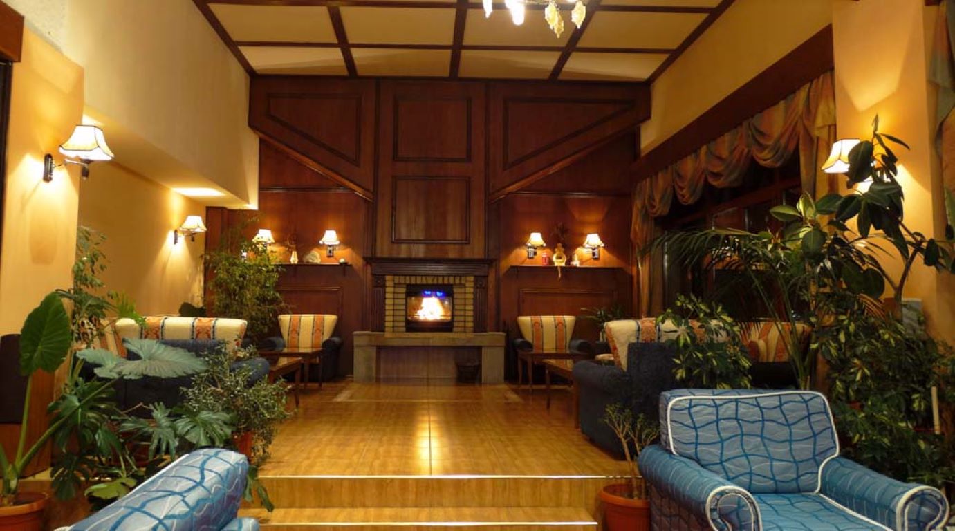 Prespa Hotel Pamporovo-Kamin.jpg