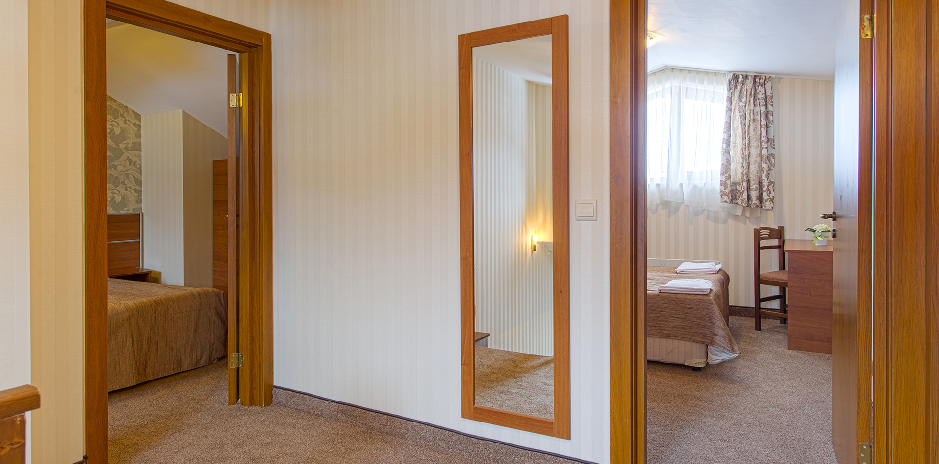 Vihren Palace Hotel-Dvosoban maisonette.jpg