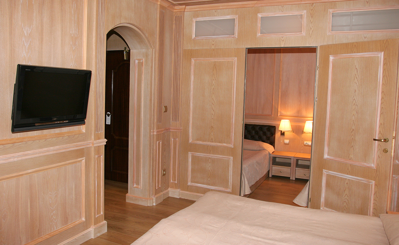 Alpin Hotel-Studio.jpg