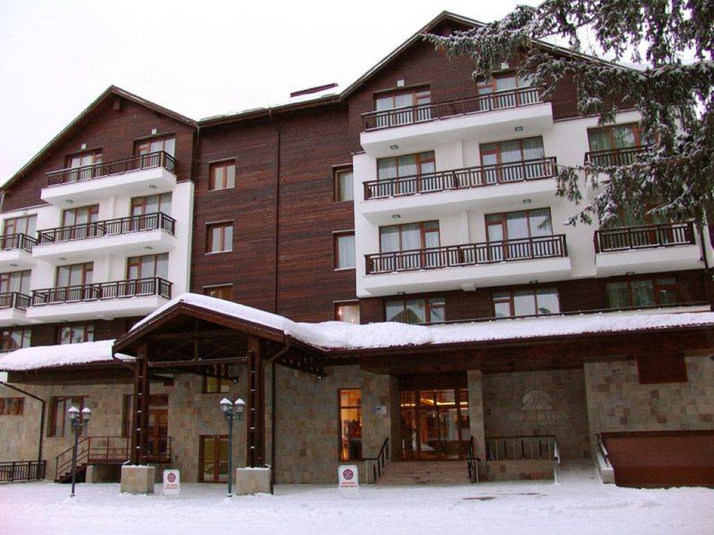 Hotel Borovets Hills-Hotel spolja.jpg