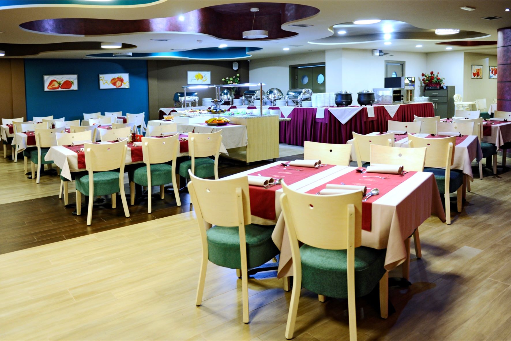 Kraljevi Čardaci - Pansionski restoran.jpg