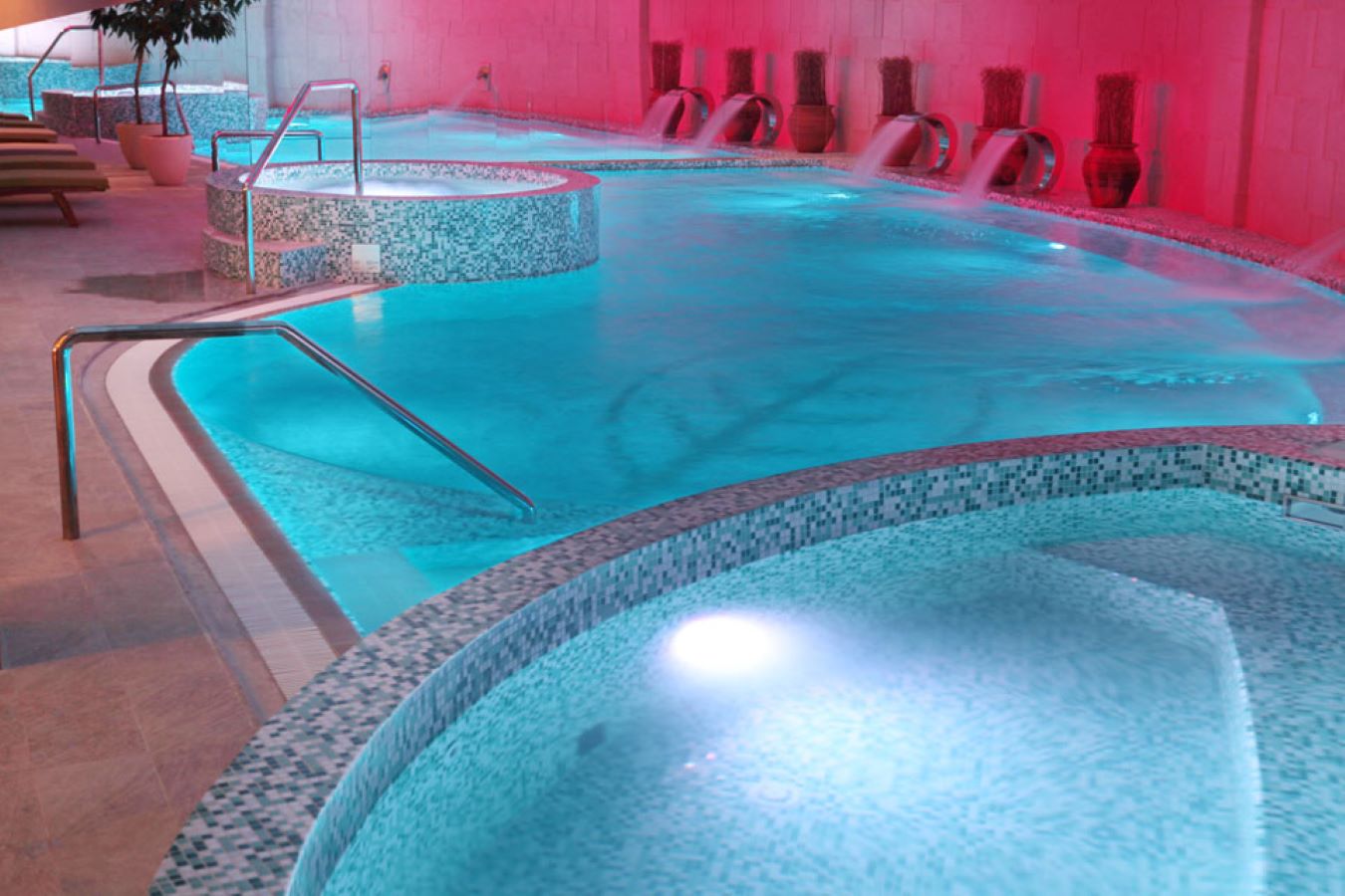 Mona Plaza Zlatibor Hotel-Unutrasnji bazen.jpg