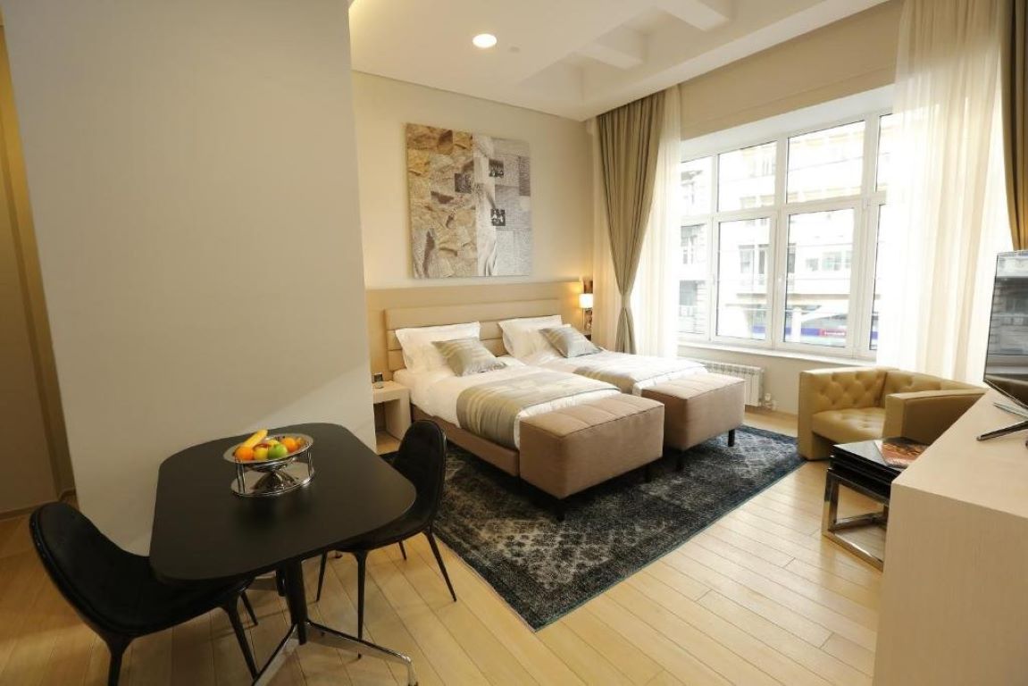 Zepter Belgrade Hotel-Deluxe soba.jpg