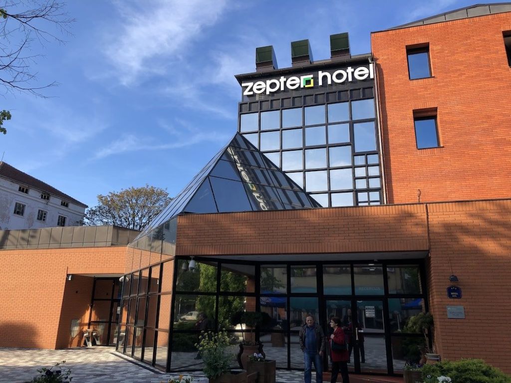 Hotel Zepter Drina Bajina Basta-Hotel spolja.jpg