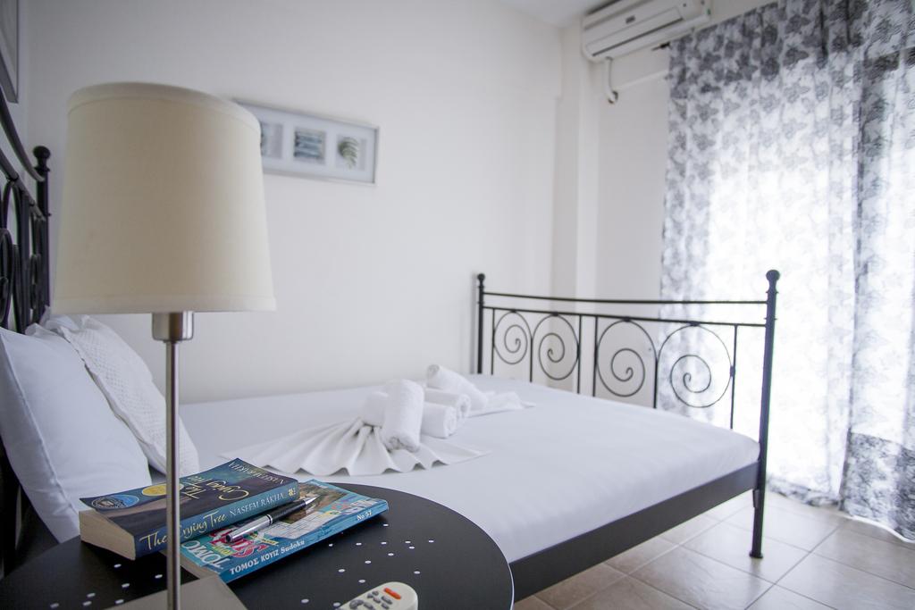 Hotel Eleni 4 Season maisonnette 3.jpg