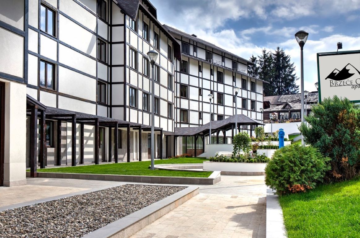 Brzece Center Apartments-Zgrada hotela.jpg