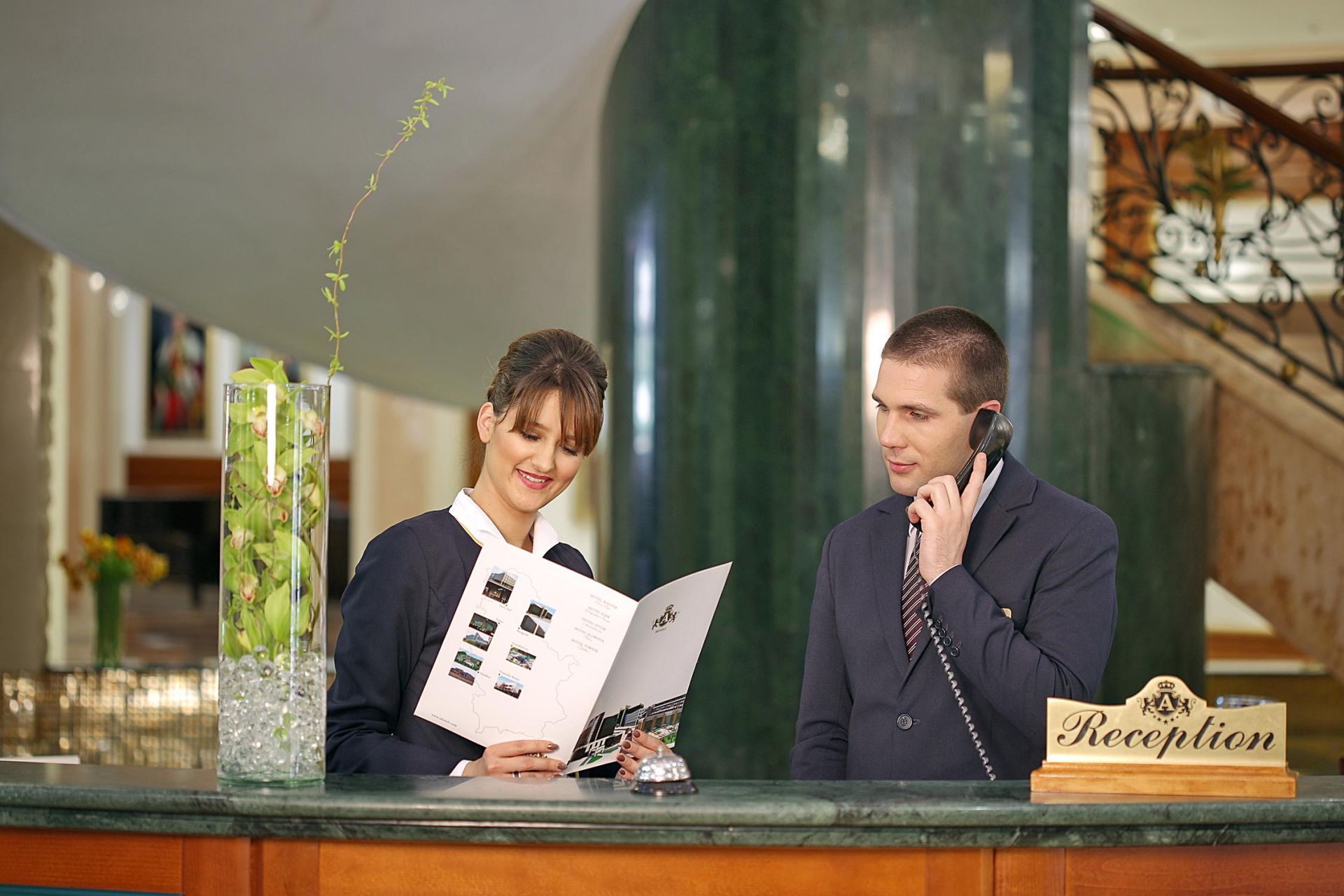 Hotel Izvor - recepcija.png