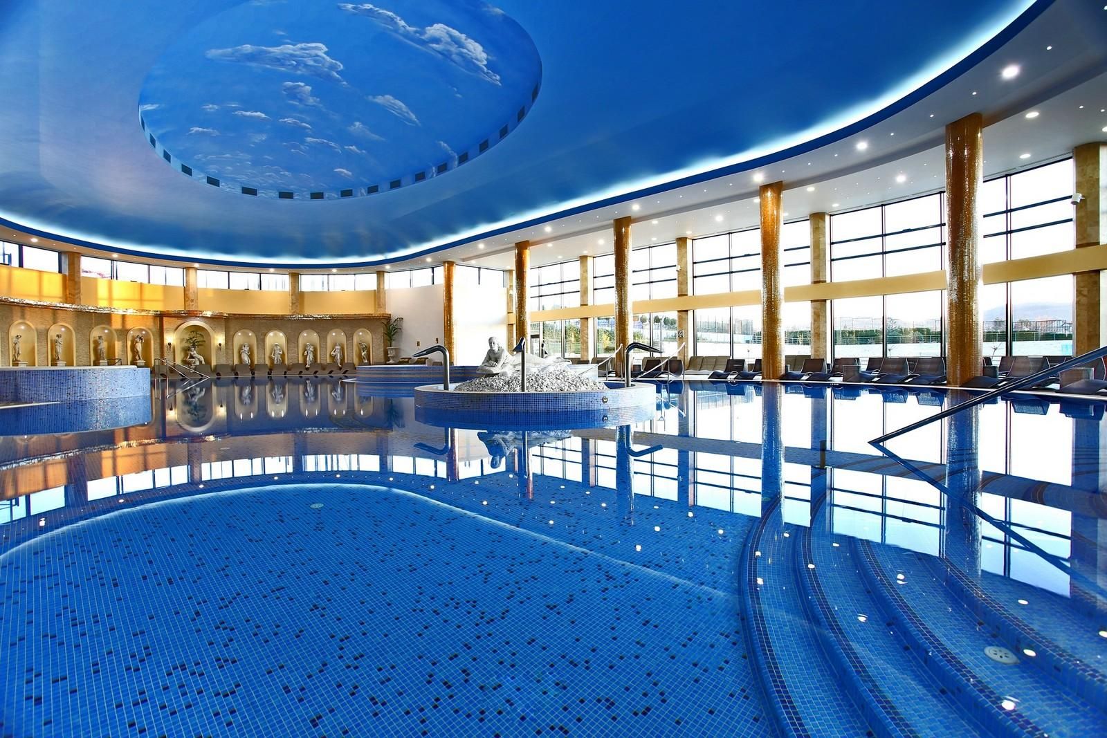 Hotel Izvor - unutrašnji bazen.png