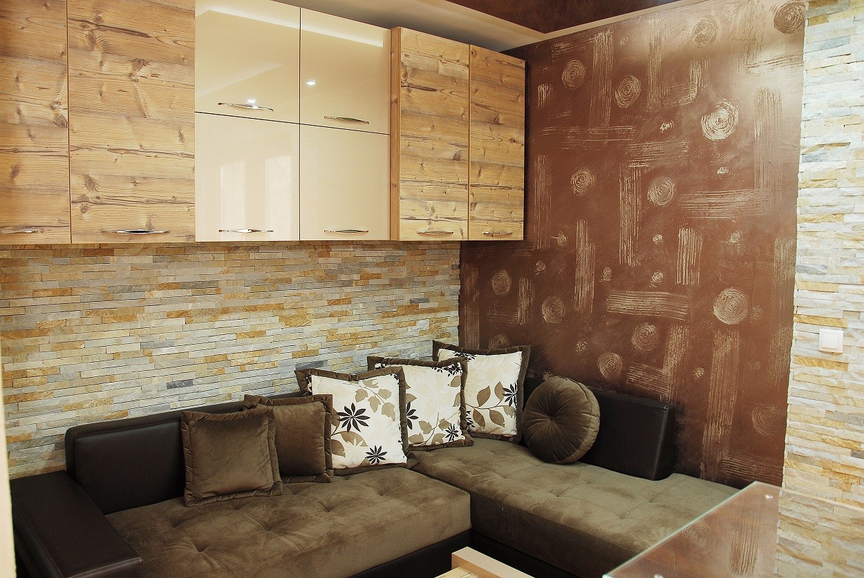 Zlatiborski Konaci - LUX studio apartman - ugaona garnitura.png