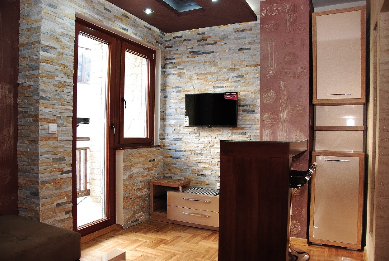 Zlatiborski Konaci - LUX studio apartman.png