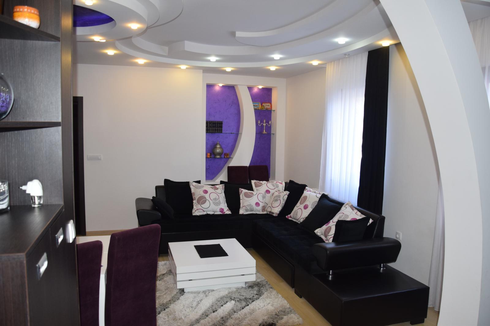 Zlatiborski Konaci - lux apartman sa jednom spavaćom sobom - ugaona garnitura.png