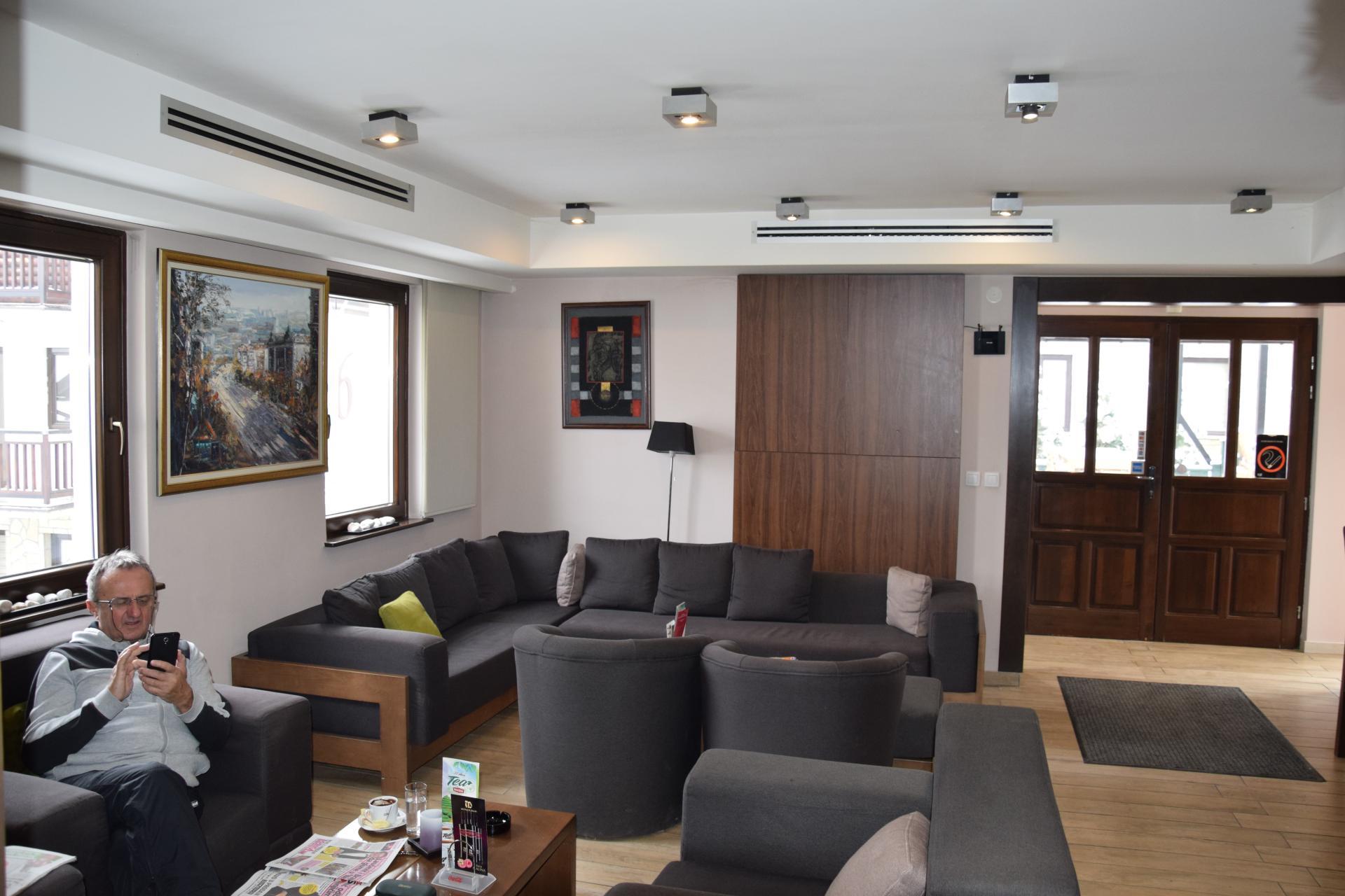Zlatiborski Konaci Hotel-Lobby.png