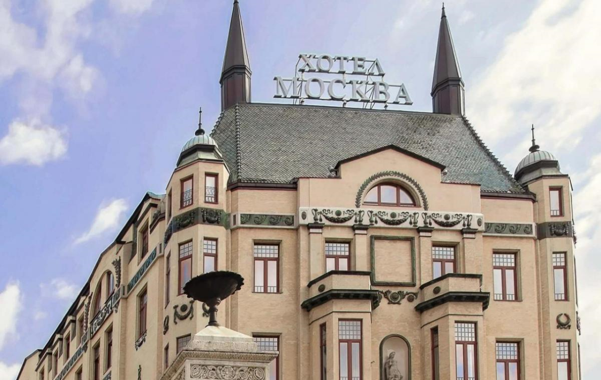 Hotel Moskva-Zgrada hotela.png