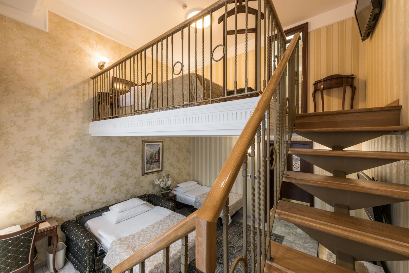 Moskva Hotel-Family duplex.png