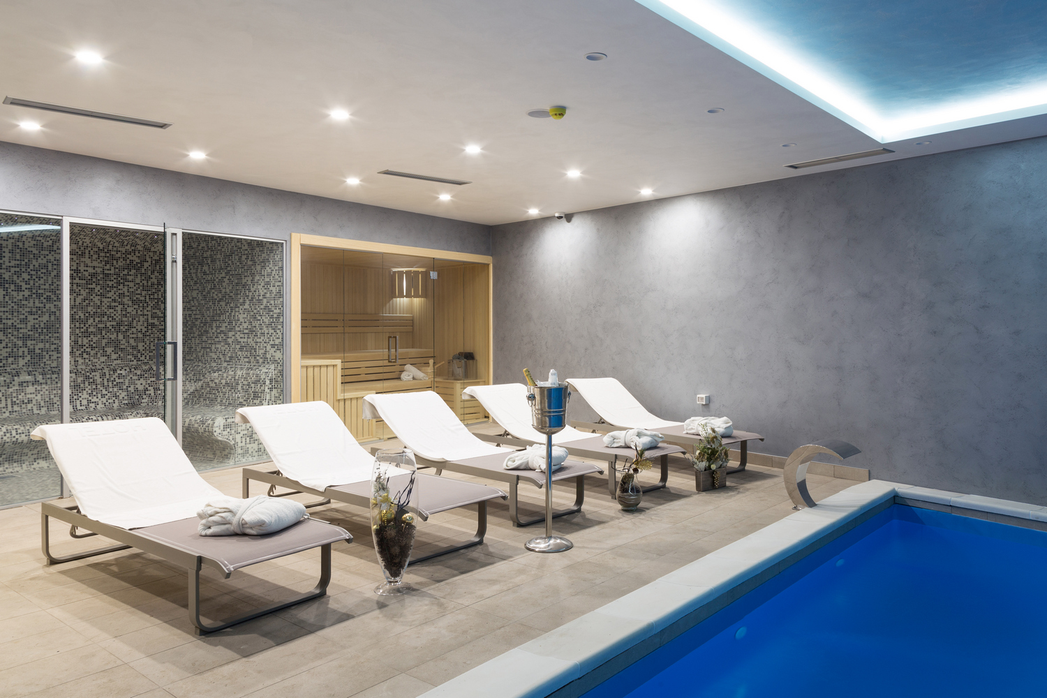 Mir Hotel Zlatibor-Bazen.png