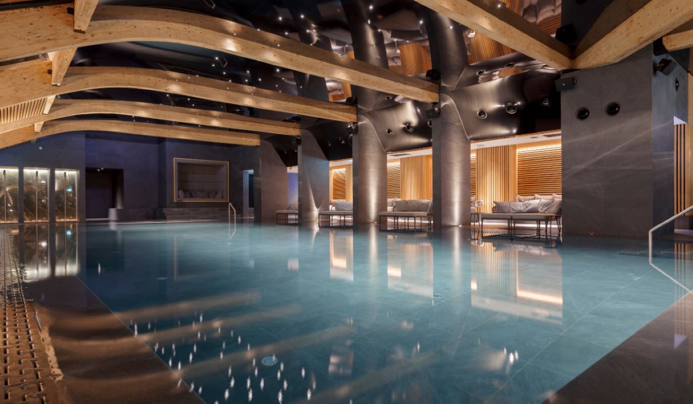 Grand Hotel & Spa - unutrašnji bazen.jpg