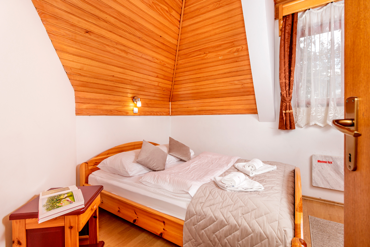 Kraljevi Konaci Hotel-Apartman za petoro.jpg