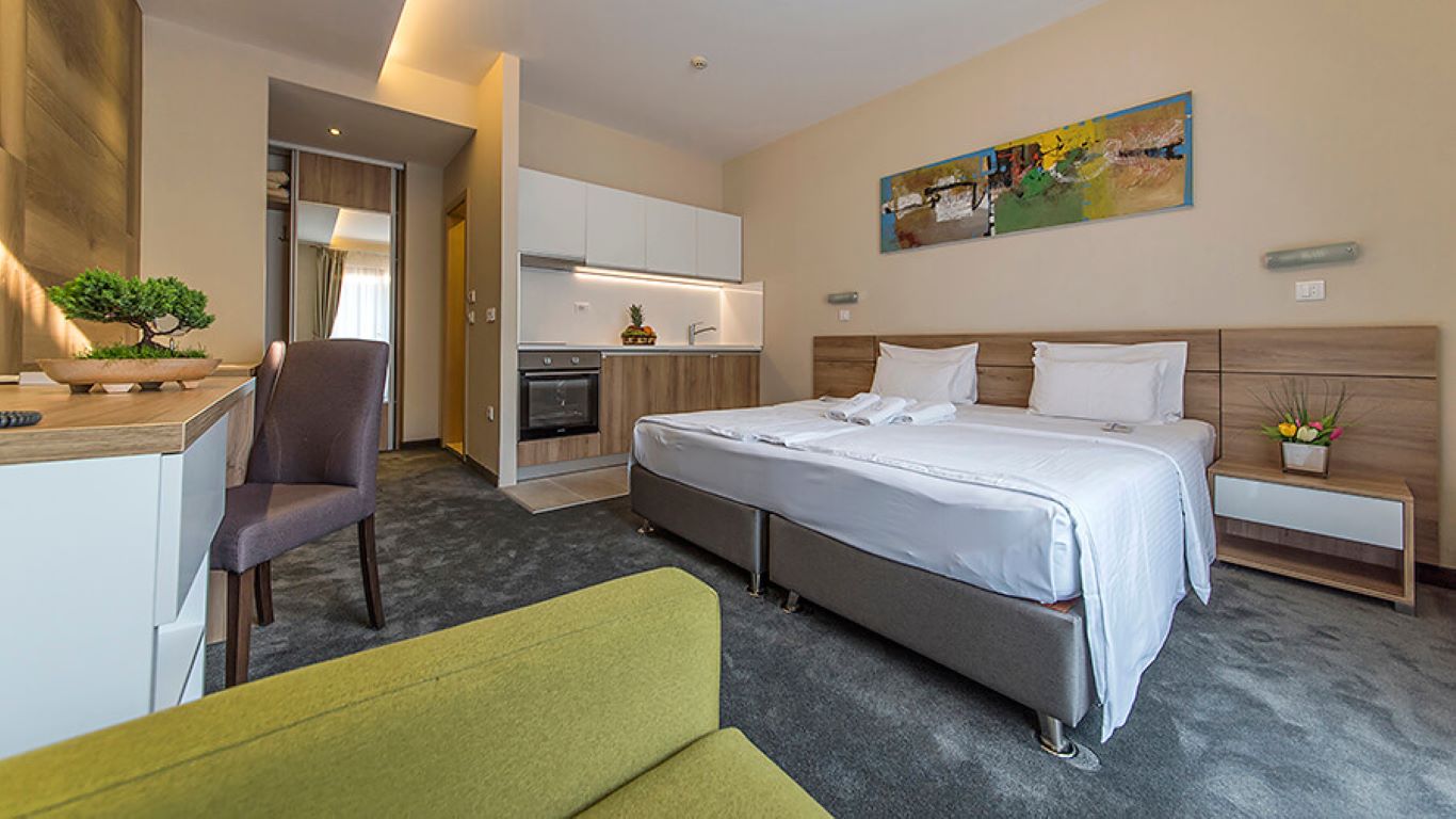 Hotel Mons-Studio.jpg