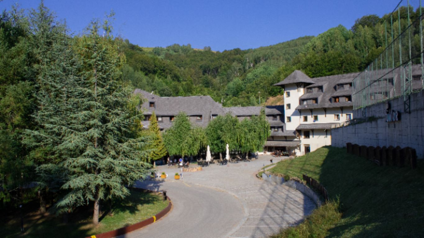 Hotel Junior-Kompleks hotela.jpg