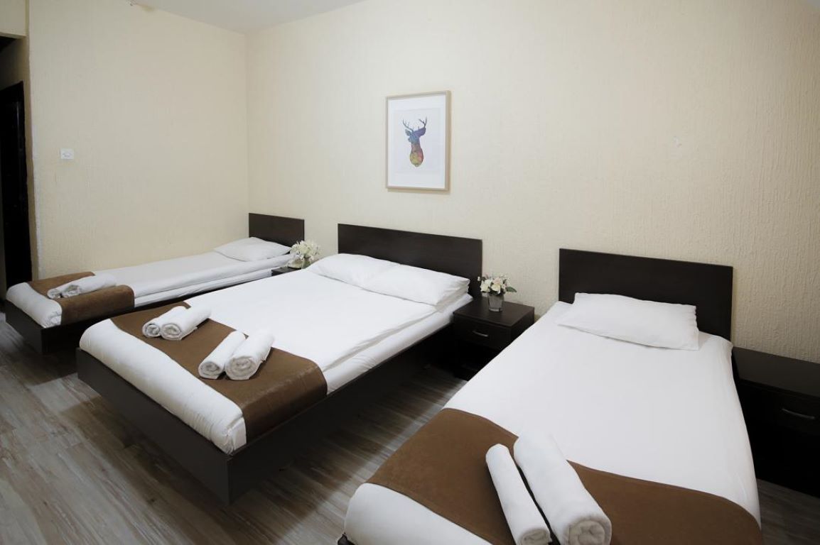Hotel Junior-Standardna soba Konaciste.jpg